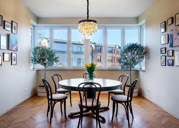 Tyzenhauz Grand Appartement *