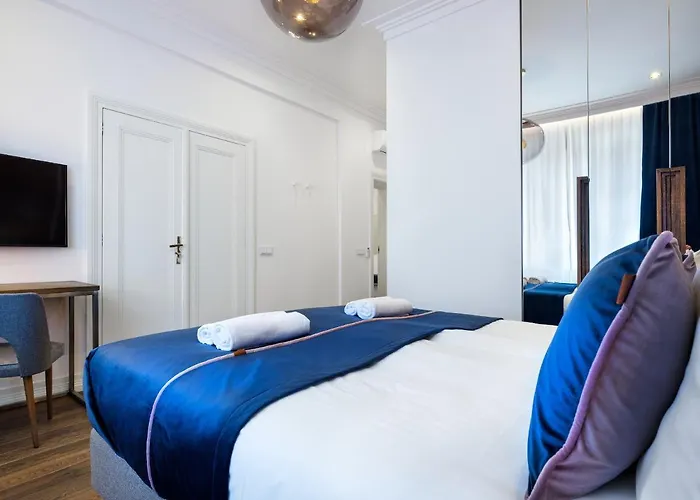 Tyzenhauz Grand Lejlighed *