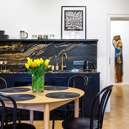 Tyzenhauz Grand Apartment Krakow